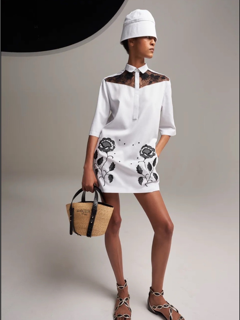 Giambattista Valli Paris Resort Runway 2022 Floral-Embroidered Shirt Dress